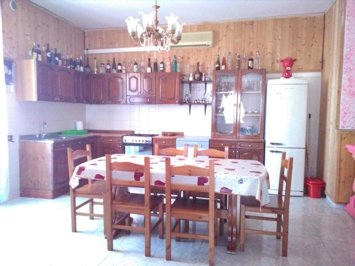 A Casa Di Roberto Apartment ปอร์โตเชซาเรโอ ภายนอก รูปภาพ