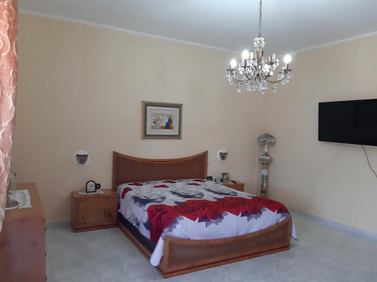 A Casa Di Roberto Apartment ปอร์โตเชซาเรโอ ภายนอก รูปภาพ