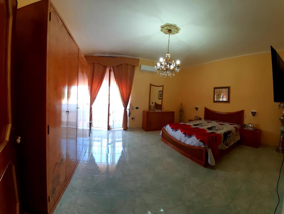 A Casa Di Roberto Apartment ปอร์โตเชซาเรโอ ภายนอก รูปภาพ